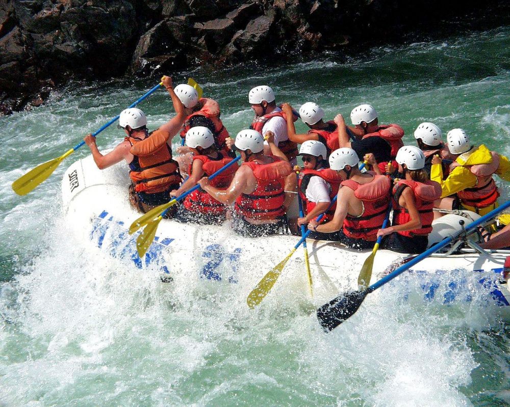 Rafting: En Ekstrem Opplevelse for Eventyrlystne